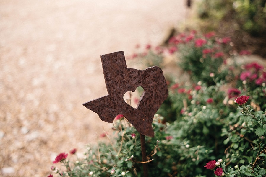 garden decoration with shape of Texas and a heart